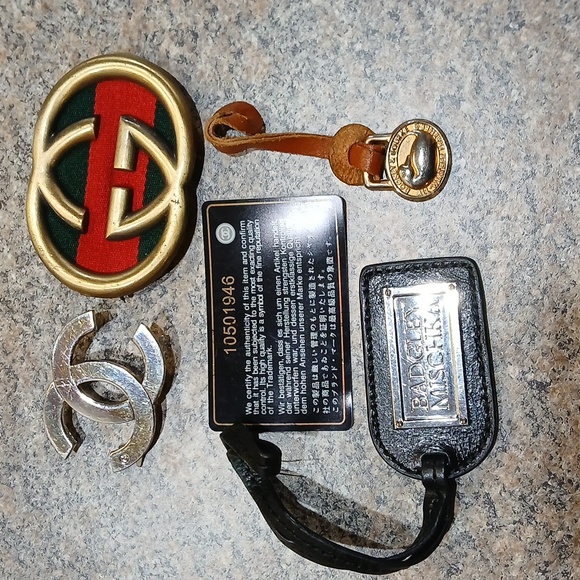 Charms And Random Pieces - Picture 2 of 8